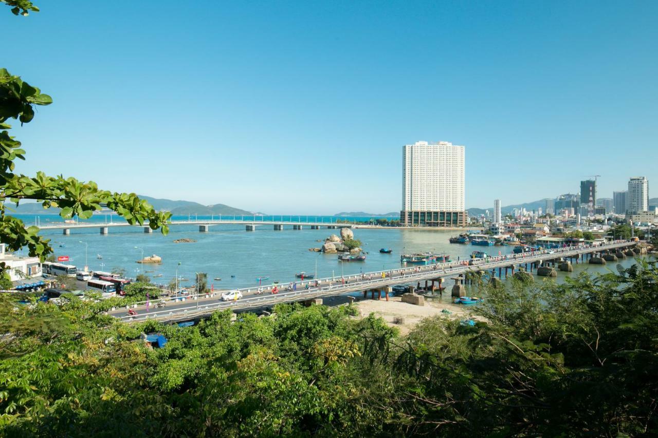 จีไอเอส โฮเทล ญาจาง Hotel ภายนอก รูปภาพ
